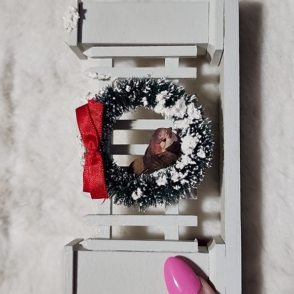 VINTAGE CHRISTMAS DECORATIVE ASSORTMENT BUNDLE.  3 - PIECE TOTAL - Picture 4 of 4